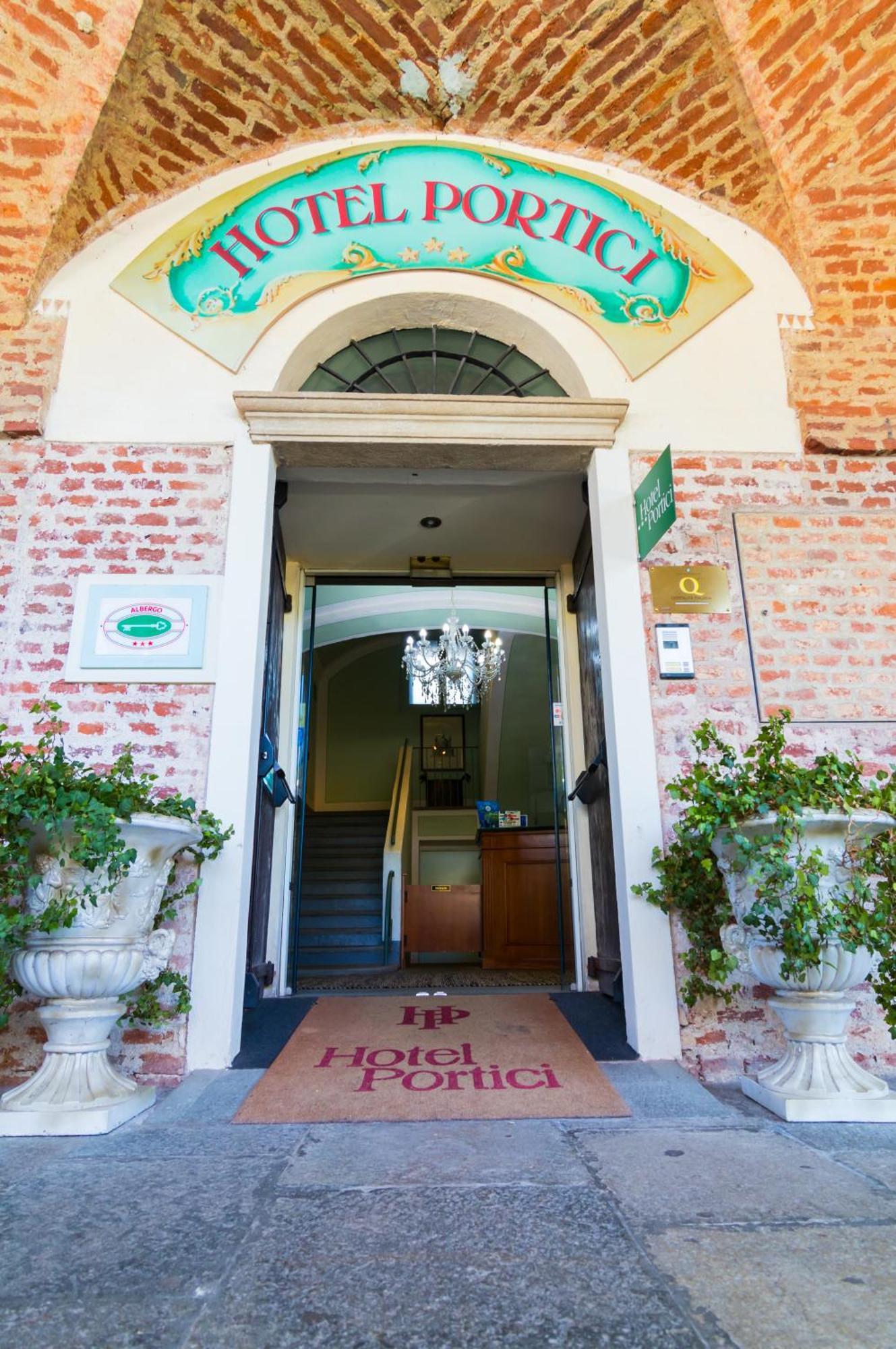 Vicoforte Hotel Portici מראה חיצוני תמונה